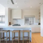 3Br Entire Lvl Penthouse With Views Darling Point