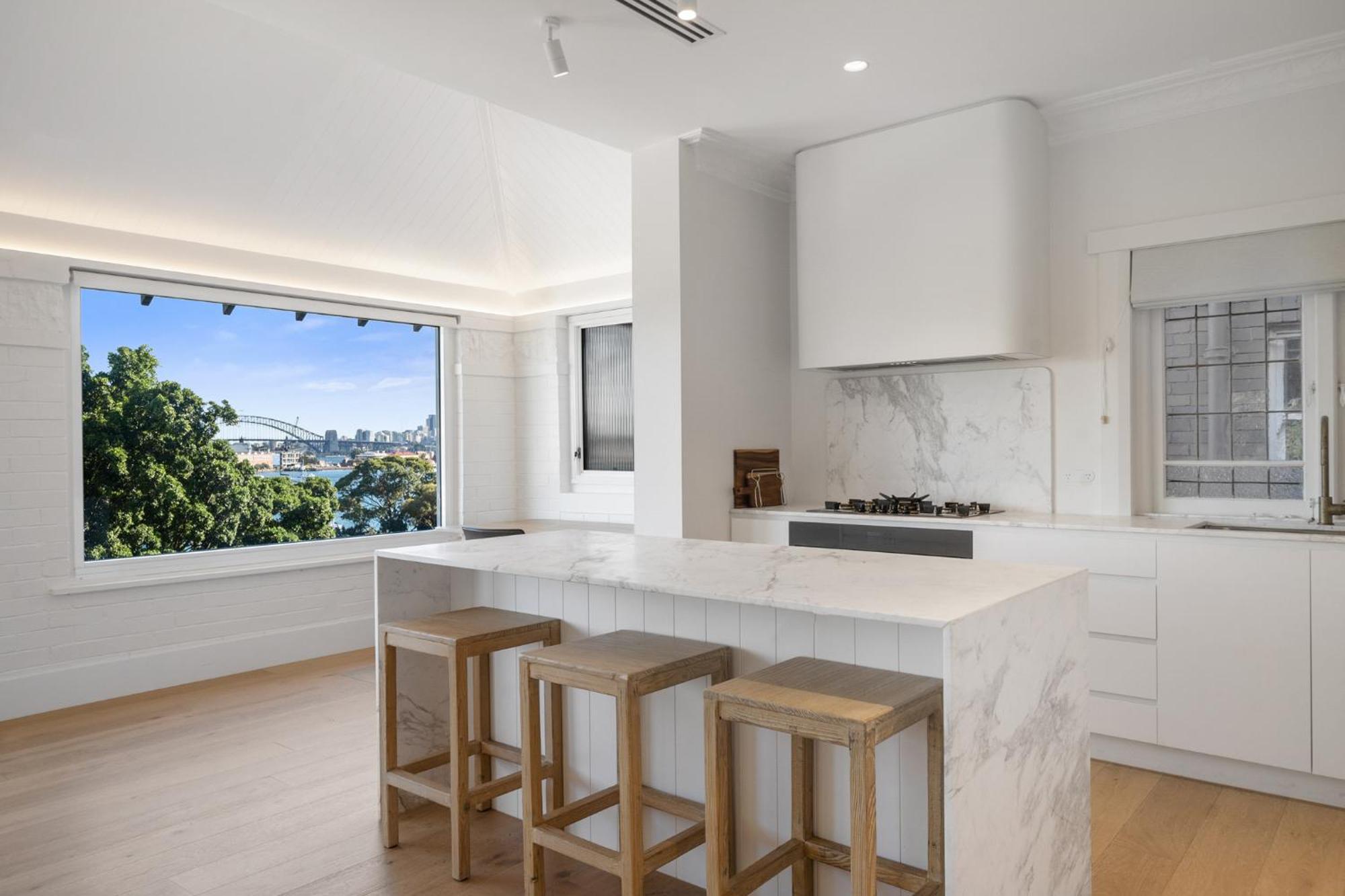 3br Entire Lvl Penthouse With Views Darling Point Apartment