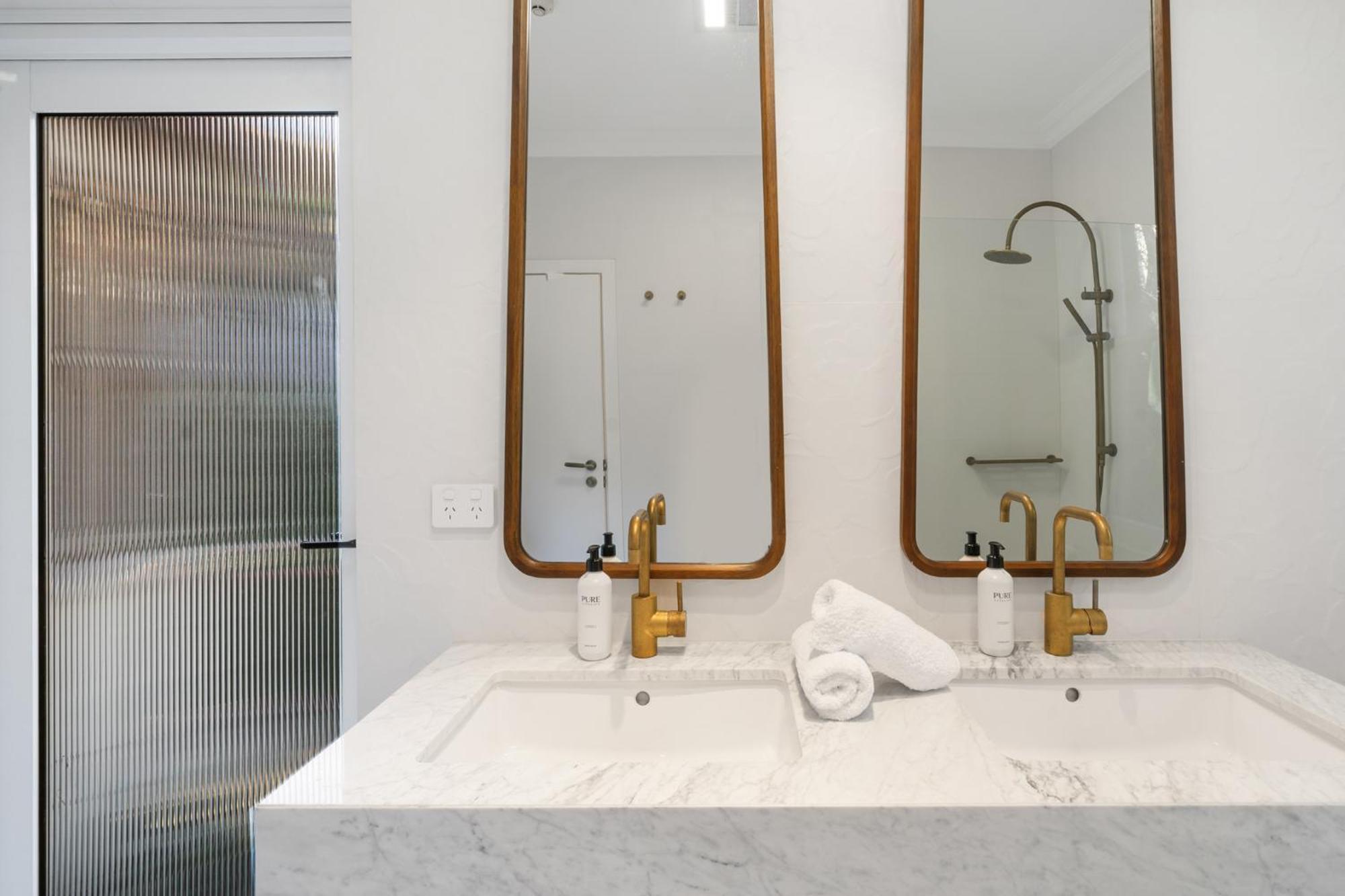 Apartment 3br Entire Lvl Penthouse With Views Darling Point Sydney