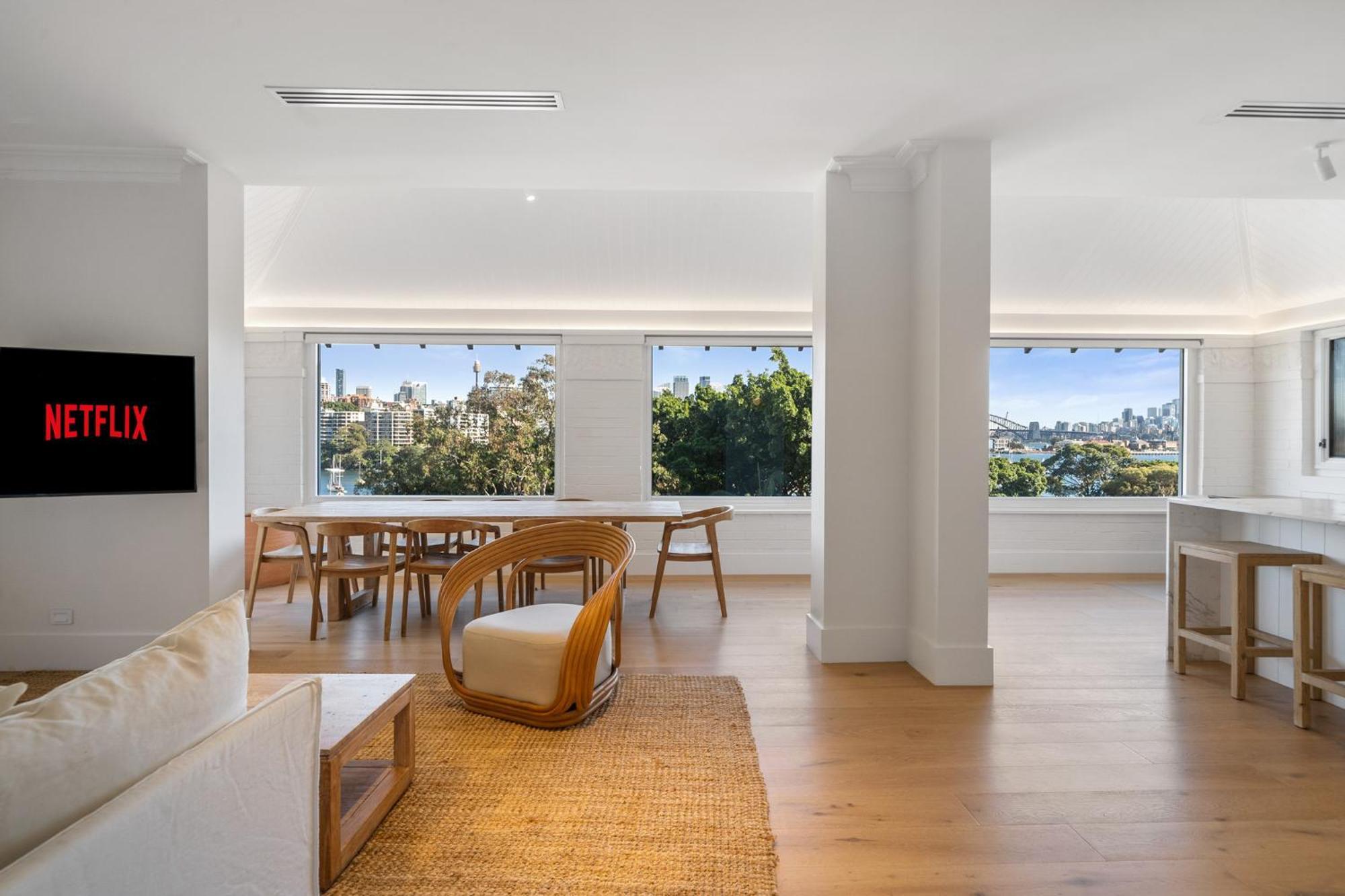 3br Entire Lvl Penthouse With Views Darling Point Apartment