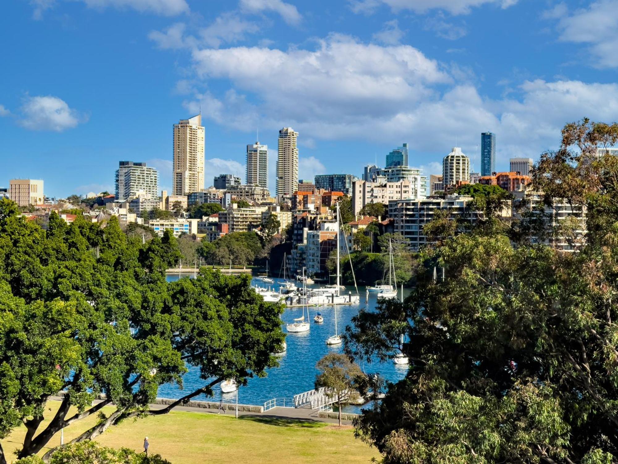 Apartment 3br Entire Lvl Penthouse With Views Darling Point *